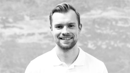 Oskar Karlsson, Leg. Naprapat